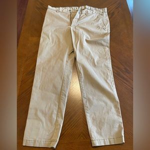 Banana Republic Lived In Chino in Athletic Fit